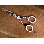Jugart  "Lady-Love" 5.5" scissor. White Line design.